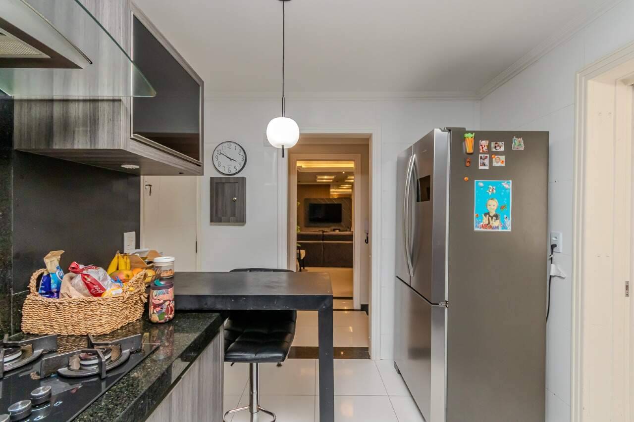 Foto do imóvel Apartamento á venda com 03 Dormitórios no Edifício Mayara em Balneário Camboriú