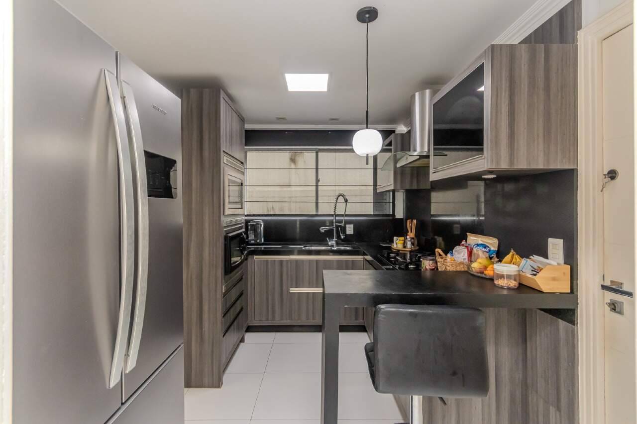 Foto do imóvel Apartamento á venda com 03 Dormitórios no Edifício Mayara em Balneário Camboriú