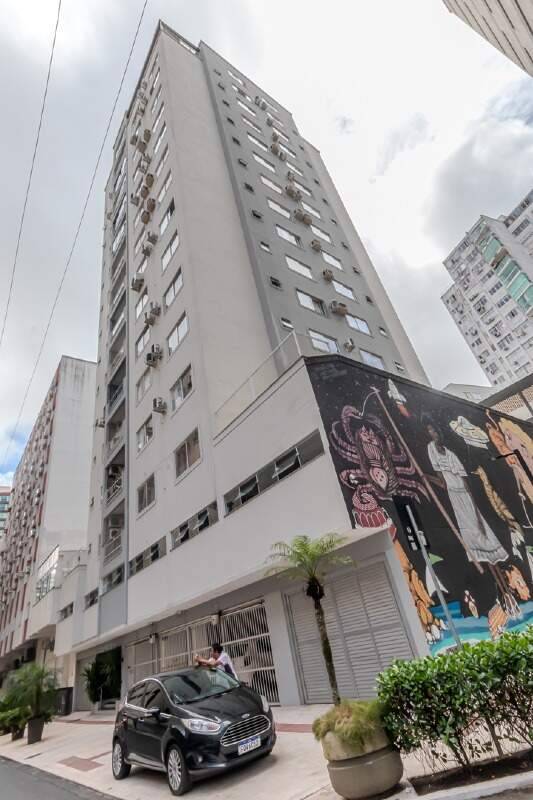 Foto do imóvel Apartamento á venda com 03 Dormitórios no Edifício Mayara em Balneário Camboriú
