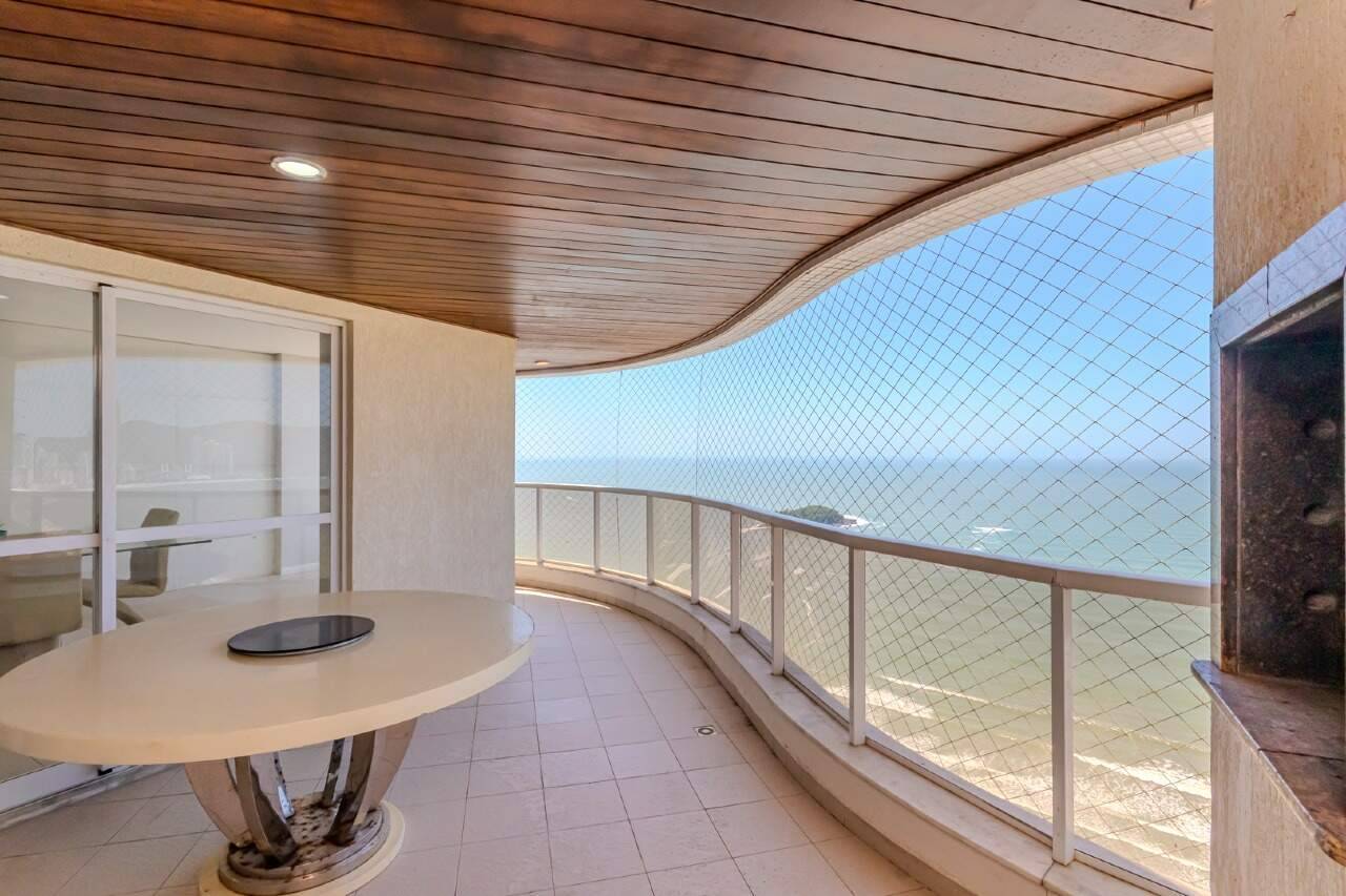 Foto do imóvel Cobertura Triplex Frente Mar á venda com 05 Suítes no Edifício Marquês de Olinda em Balneário Camboriú