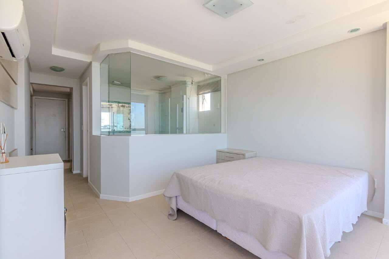 Foto do imóvel Cobertura Triplex Frente Mar á venda com 05 Suítes no Edifício Marquês de Olinda em Balneário Camboriú