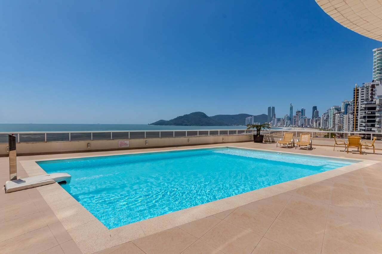 Foto do imóvel Cobertura Triplex Frente Mar á venda com 05 Suítes no Edifício Marquês de Olinda em Balneário Camboriú