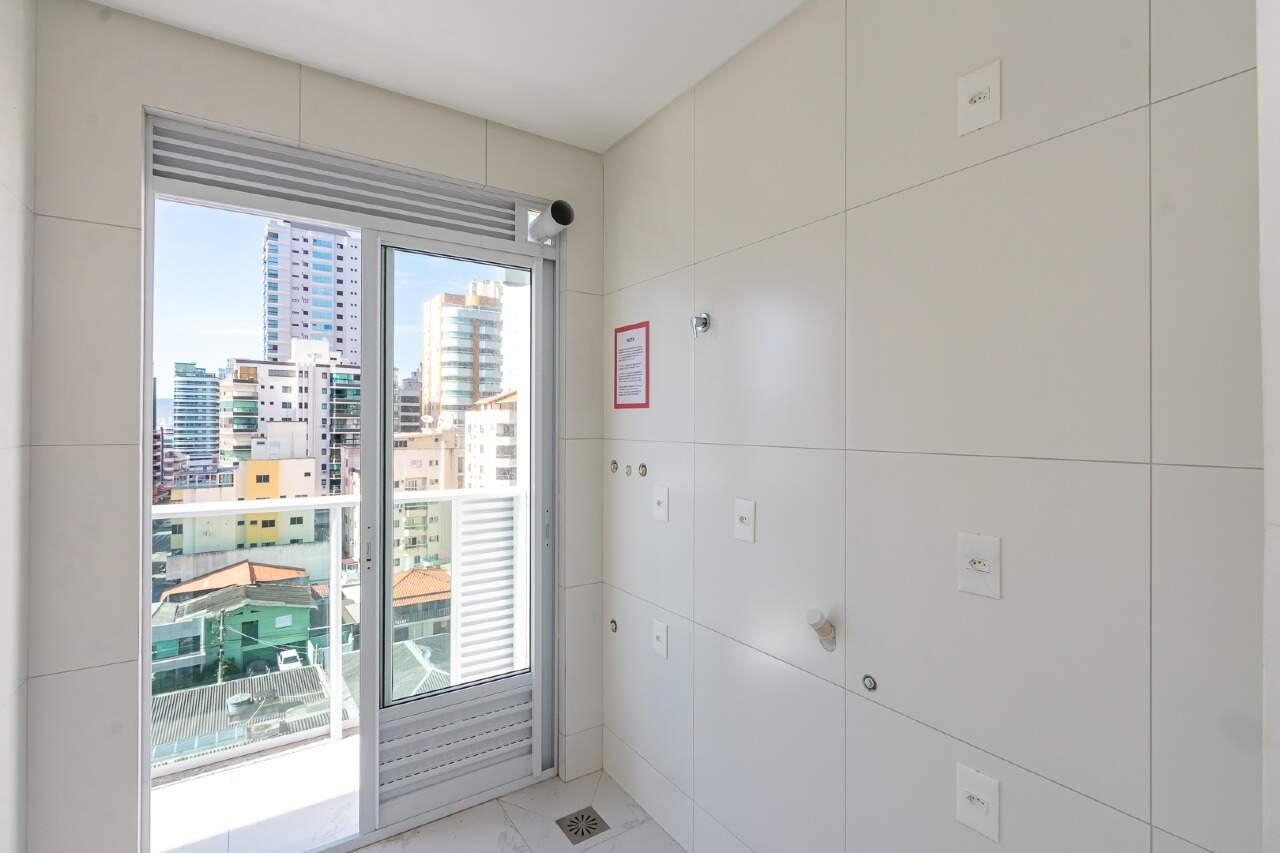 Foto do imóvel Apartamento no Garden Square com 3 suítes, varanda gourmet e 3 vagas – Meia Praia, Itapema