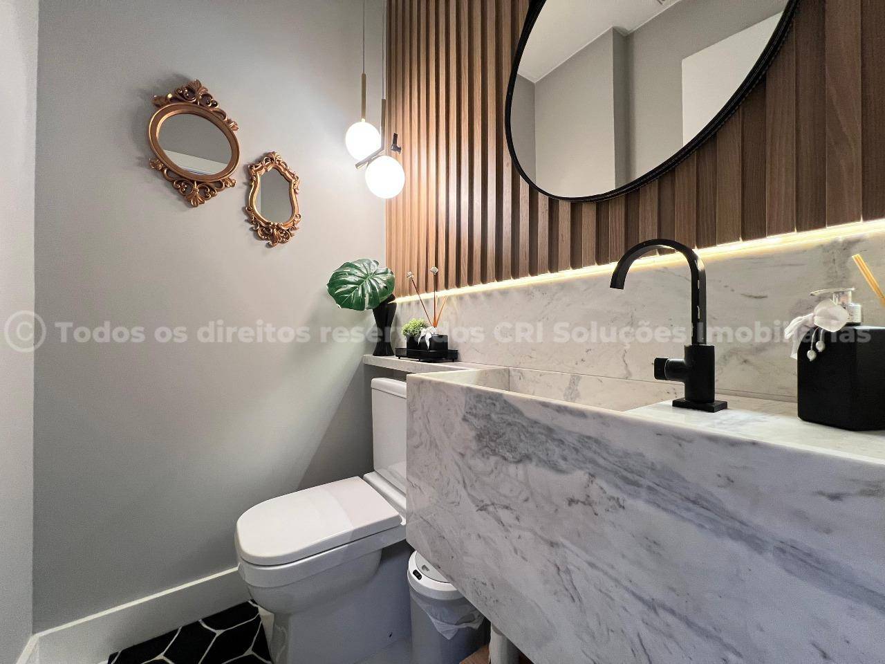 Foto do imóvel Apartamento Mobiliado na Quadra do mar em Meia Praia/Itapema