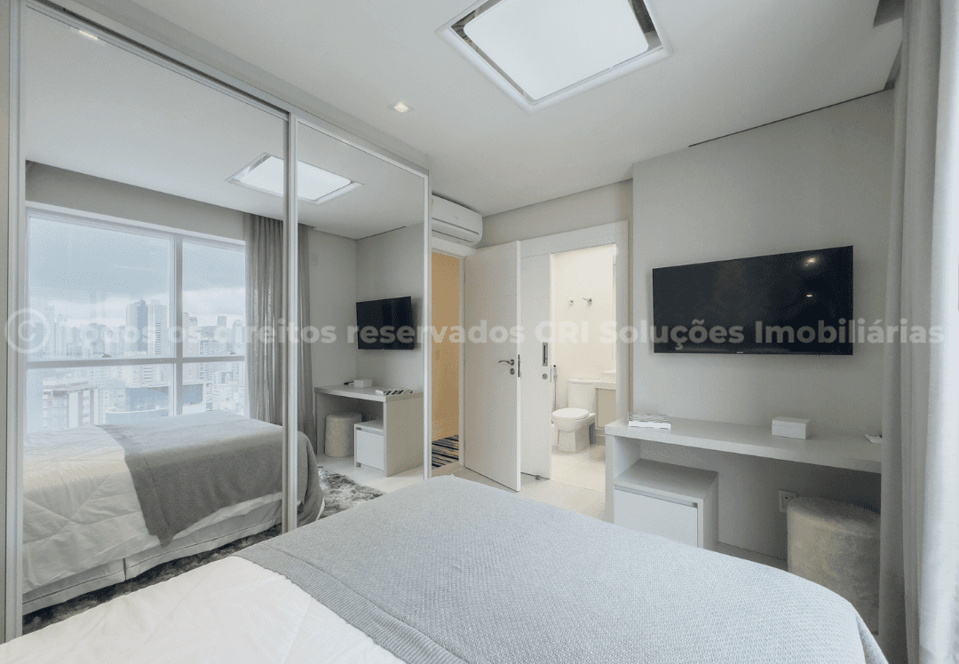 Foto do imóvel Cobertura Duplex Mobiliada com 03 Suítes Frente Mar á venda no Edifício Gran Felicitá em Balneário Camboriú