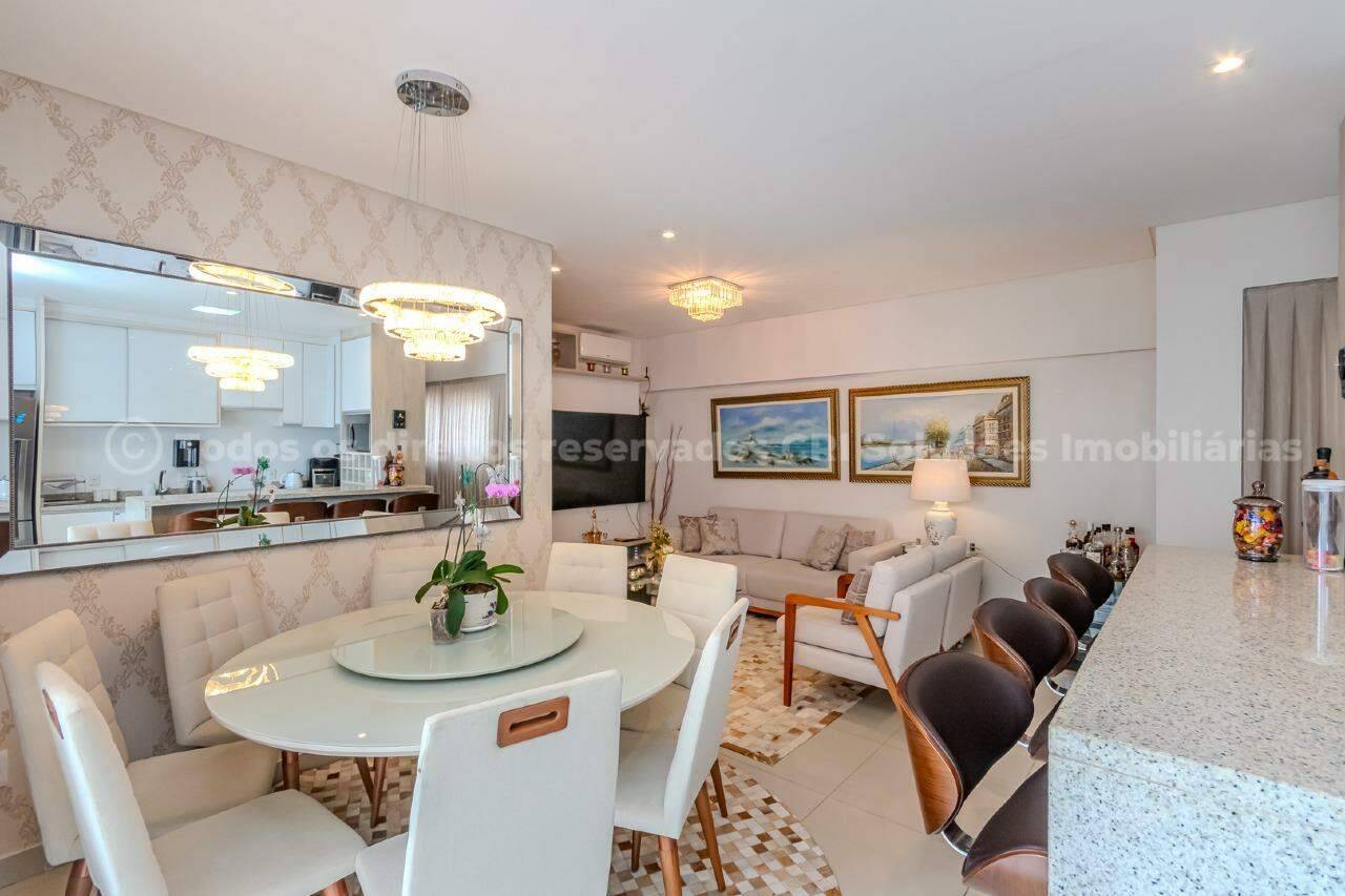 Apartamento no Mont Saint Michel Residence no Centro em Balneário Camboriú 