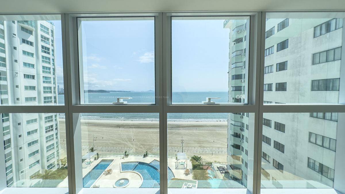 Apartamento com 4 Suítes e 196m² no One Tower na Barra Sul em Balneário Camboriú