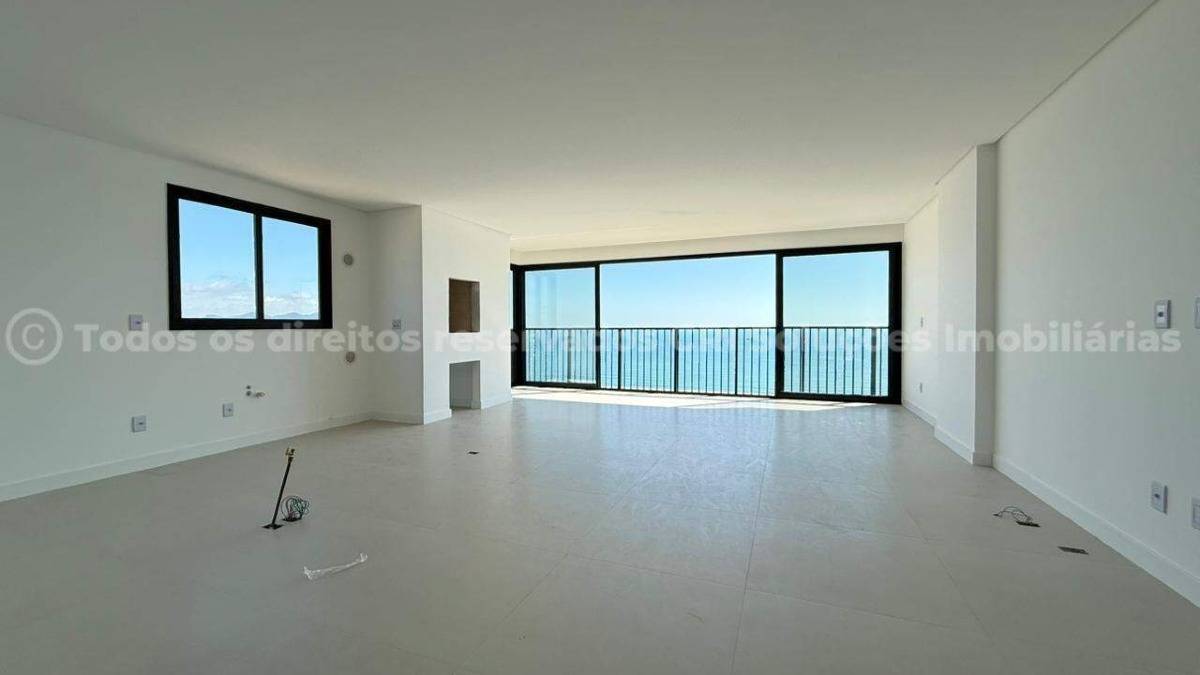 Apartamento com 4 Suítes no Porto Salvatore em Balneário Perequê, Porto Belo