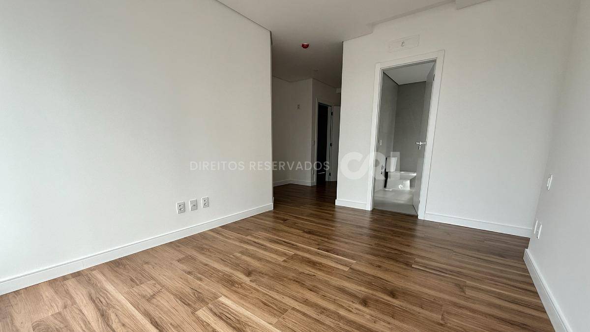 Apartamento no Edifício Vitra by Pininfarina com 04 Suítes no Centro em Balneário Camboriú