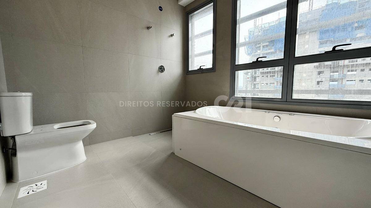 Apartamento no Edifício Vitra by Pininfarina com 04 Suítes no Centro em Balneário Camboriú