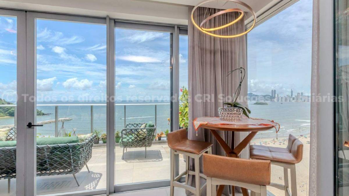Apartamento com 4 suítes no Edifício Splendido na Barra Norte em Balneário Camboriú