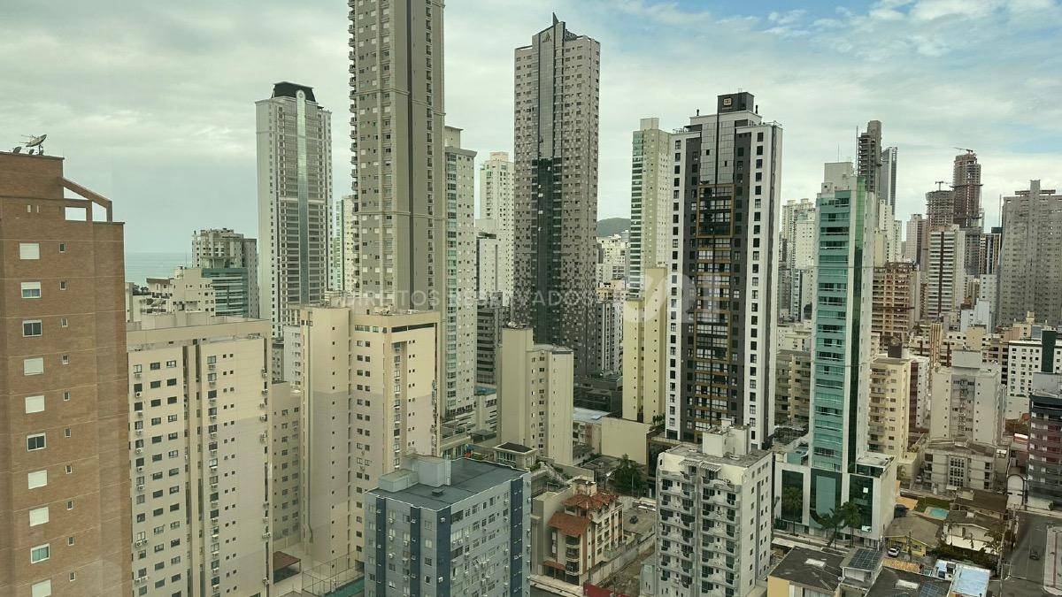 Apartamento 3 suítes Edifício Horizon Residence no Centro de Balneário Camboriú