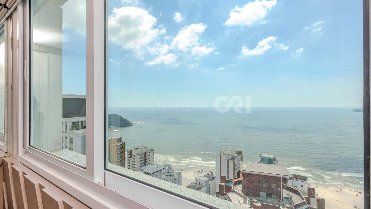 Cobertura com 3 suítes no edifício Olympo Tower no Centro de Balneário Camboriú