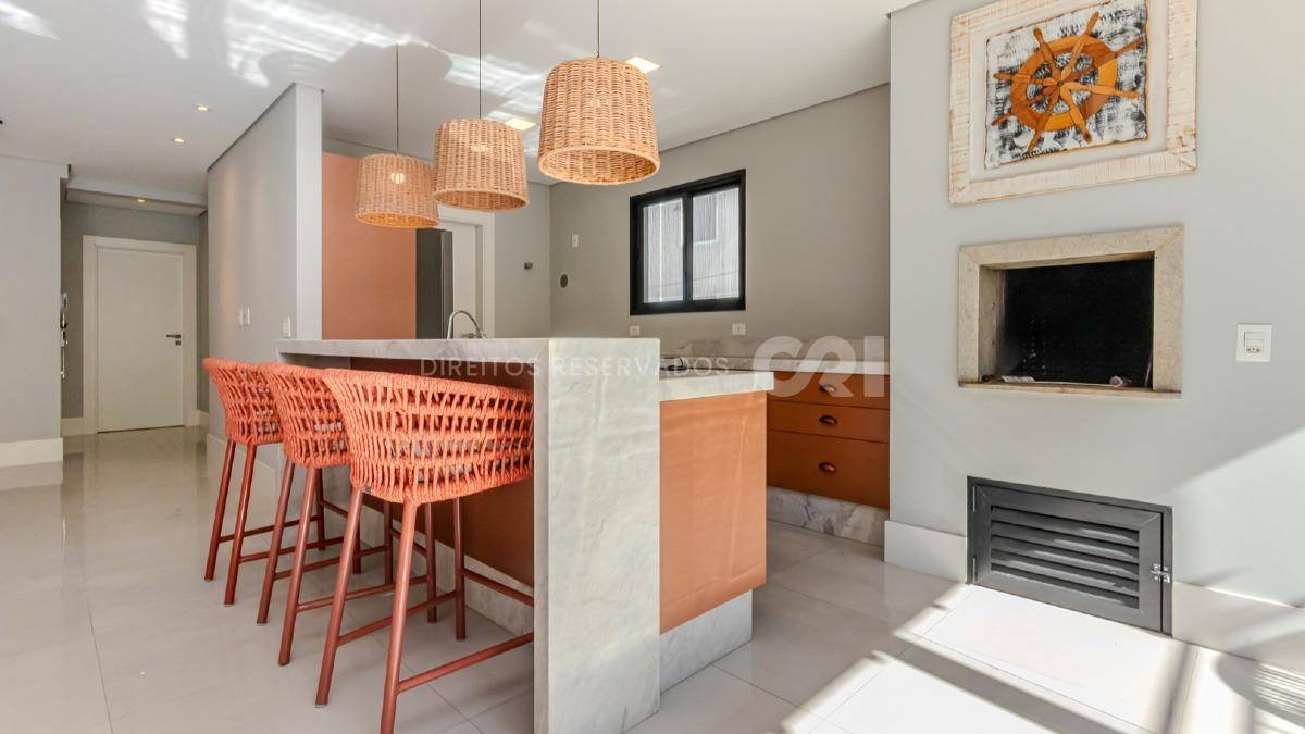 Apartamento garden com 3 suítes no Argos Residence no Centro de Balneário Camboriú