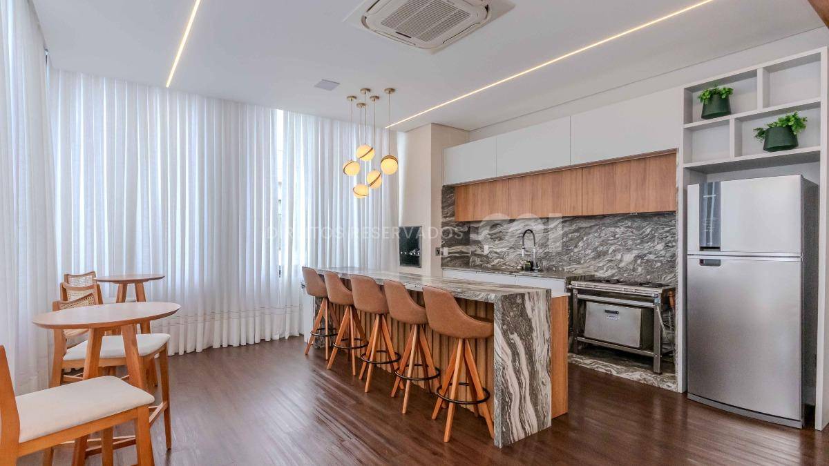 Apartamento com 2 suítes na Ilha de Maui Residence na Praia Brava em Itajaí