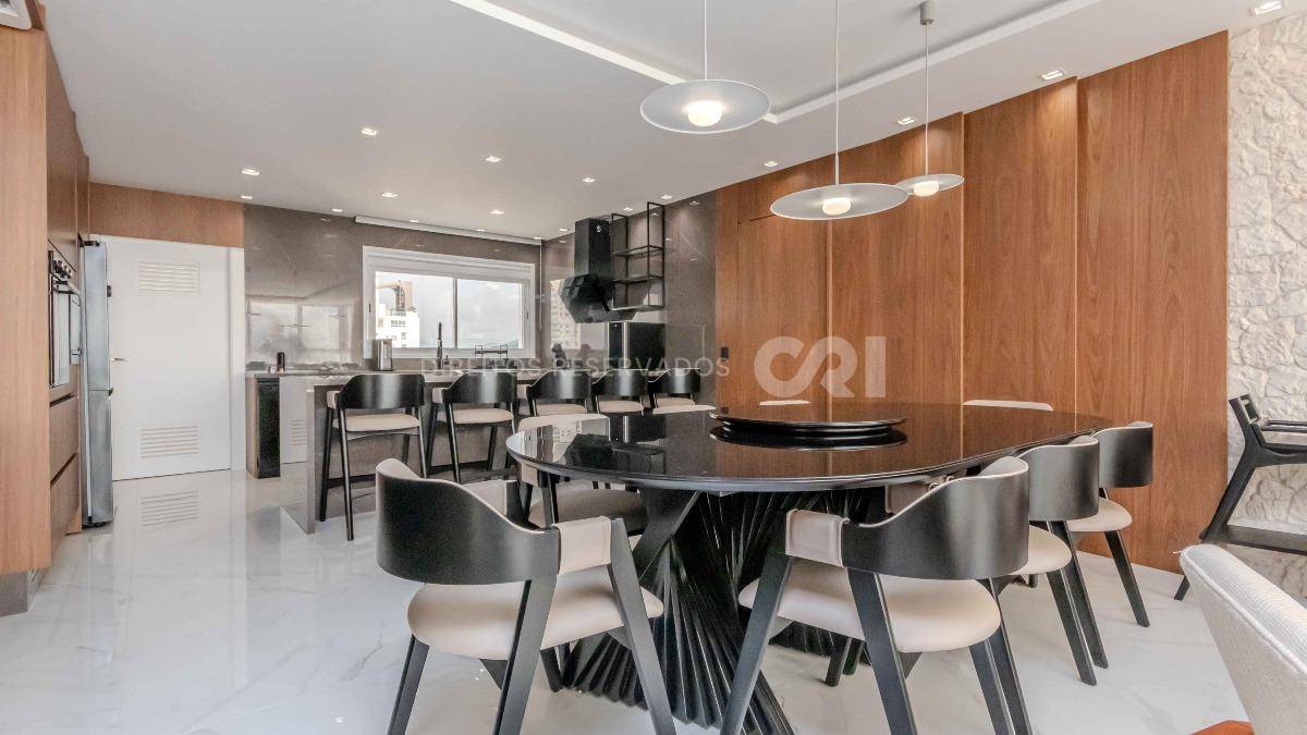 Apartamento mobiliado com 4 suítes no Grand Place Tower no Centro, Balneário Camboriú