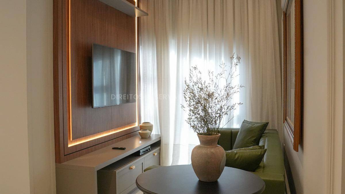 Apartamento com 2 suítes no edifício Imperial Coast no Centro em Itapema