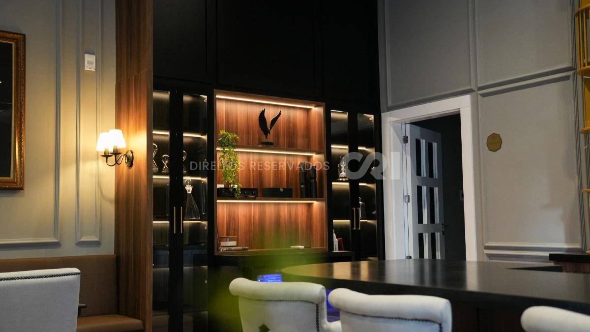 Apartamento com 2 suítes no edifício Imperial Coast no Centro em Itapema