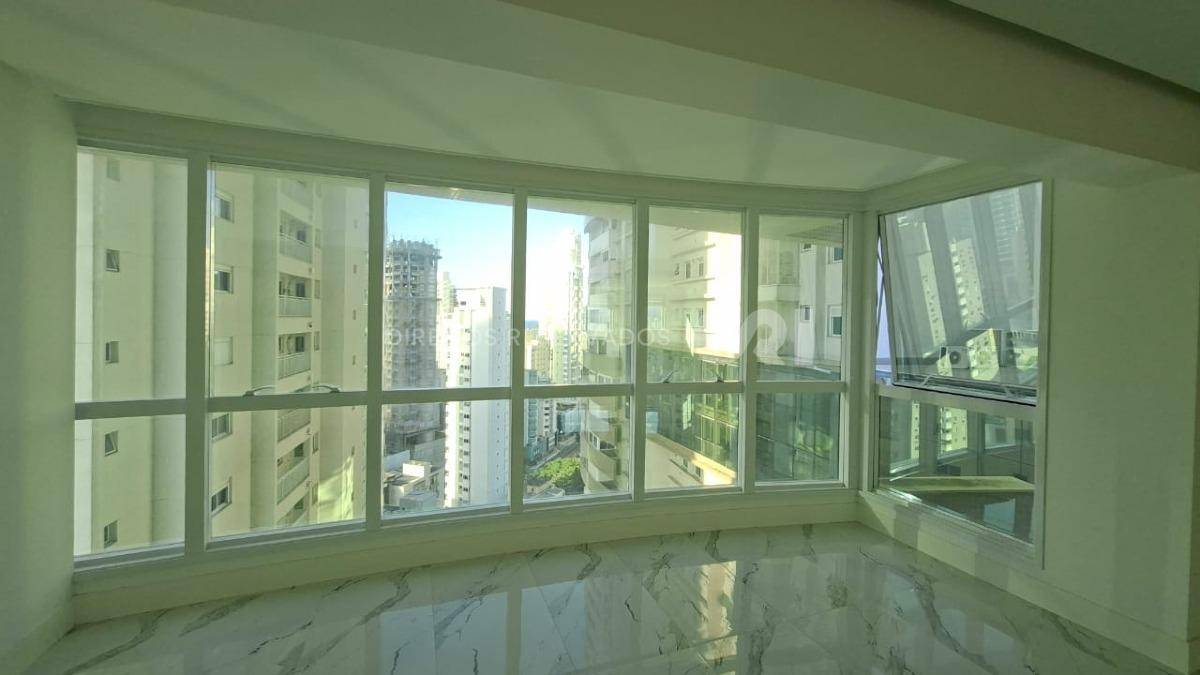 Apartamento com 4 Suítes no Marina Beach Tower na Barra Sul de Balneário Camboriú
