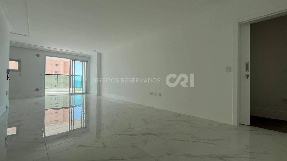 Apartamento com 4 suítes no Residencial Ristretto no Canto da Praia em Itapema
