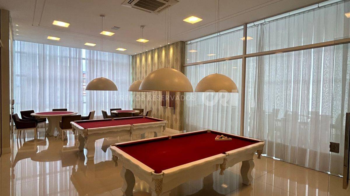 Apartamento com 3 suítes 185m² no Mar das Arábias na Meia Praia em Itapema