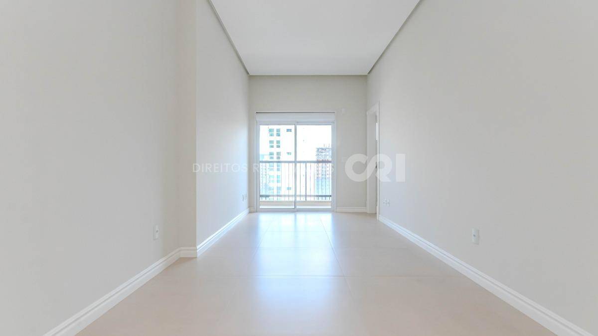 Apartamento com 4 suítes no Magnifique Imperiale na Meia Praia em Itapema