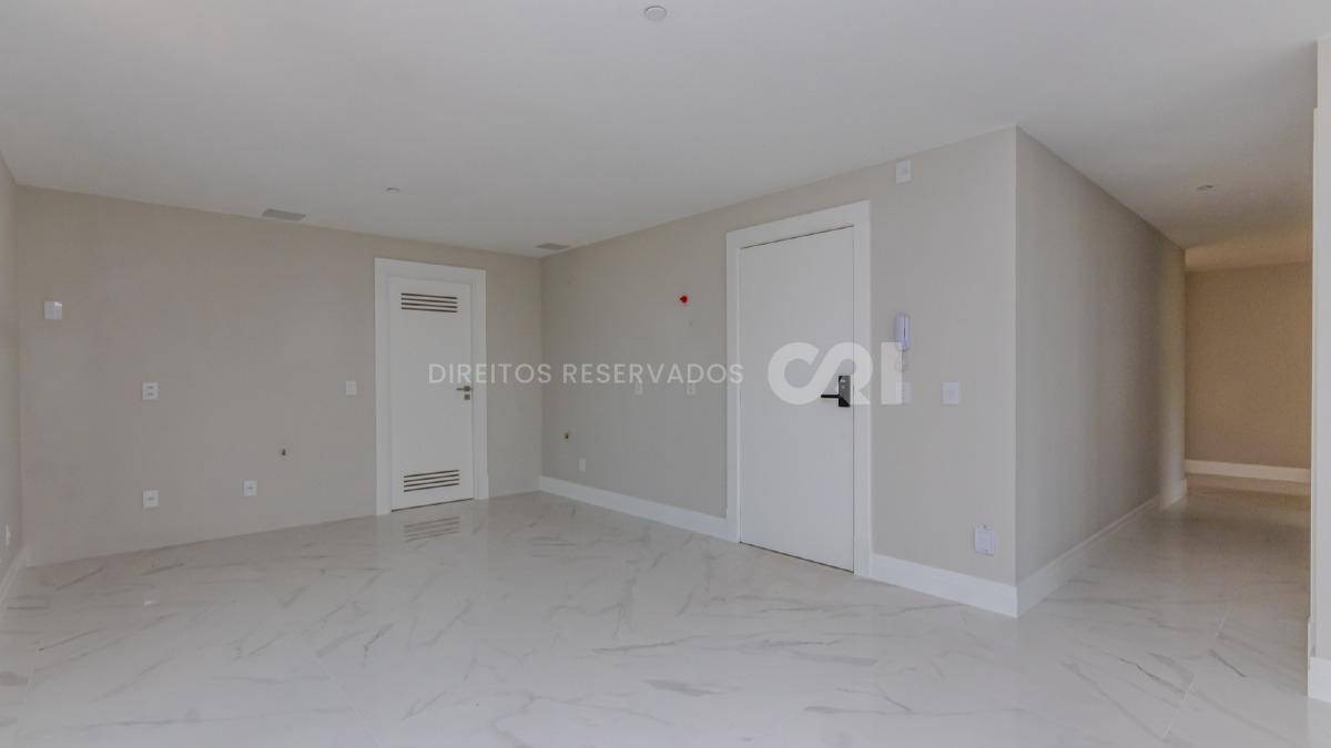 Apartamento com 4 suítes no Blue Coast Tower no Pioneiros em Balneário Camboriú