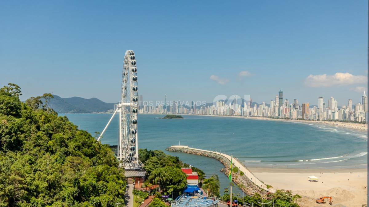 Apartamento com 4 suítes no Blue Coast Tower no Pioneiros em Balneário Camboriú