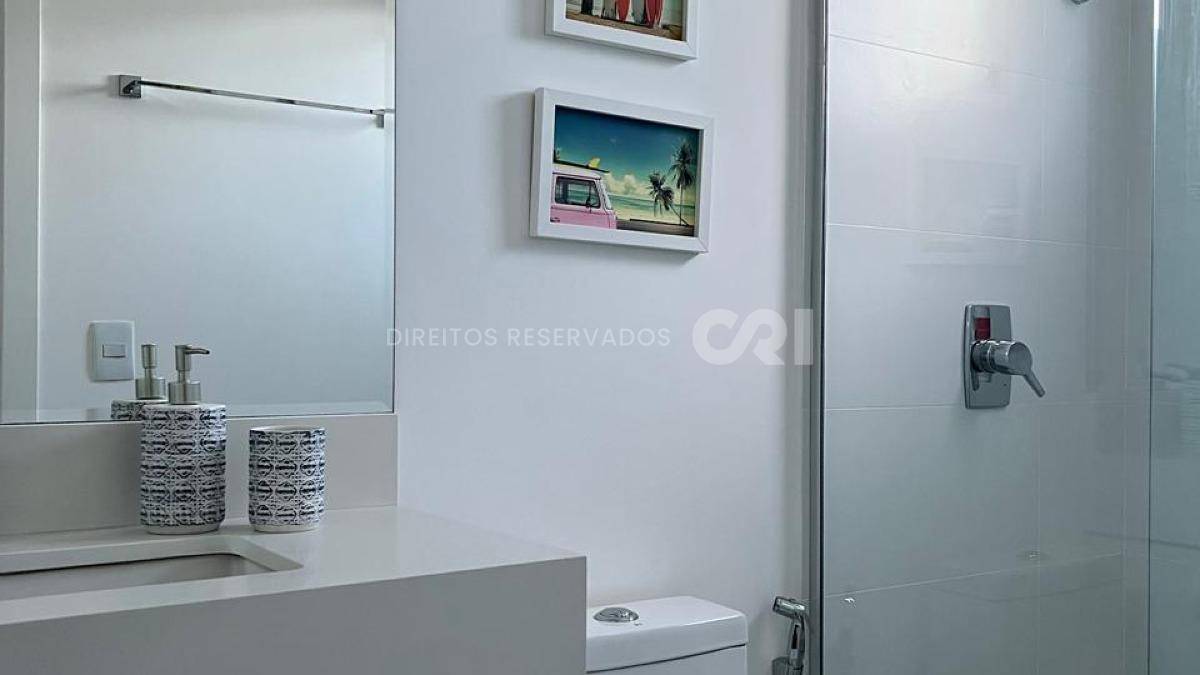 Apartamento com 3 suítes no Residencial Brava Arts na Praia Brava em Itajaí