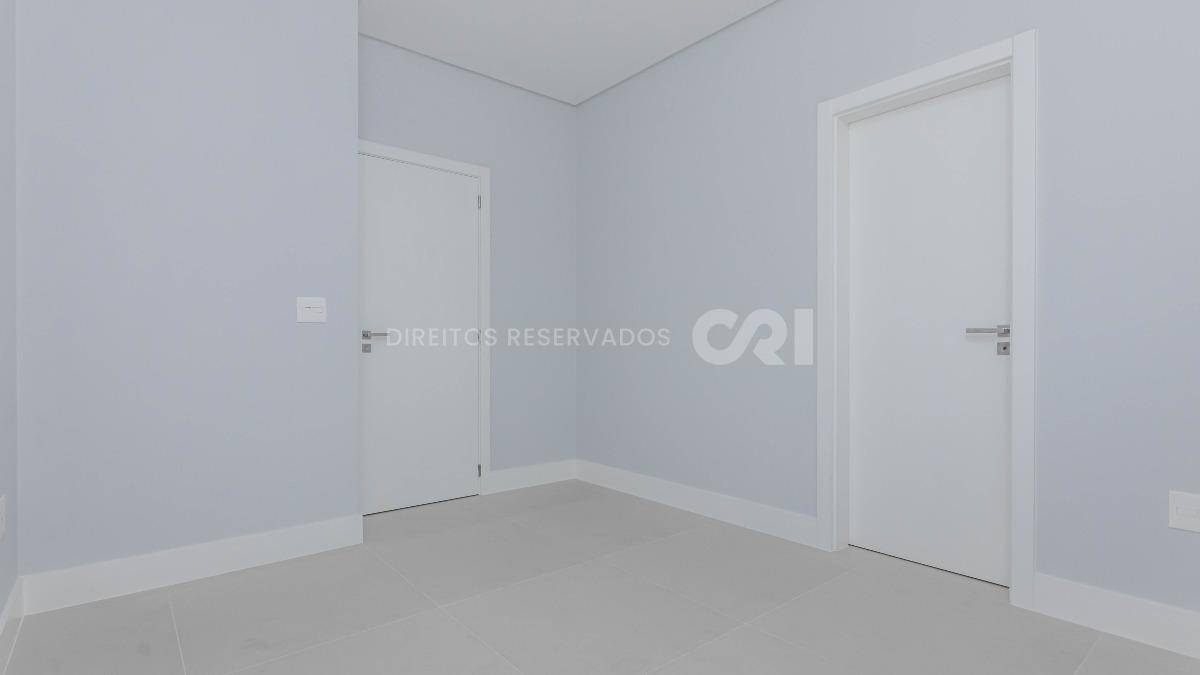 Apartamento com 3 suítes no Residencial El Elyon na Meia Praia, Itapema
