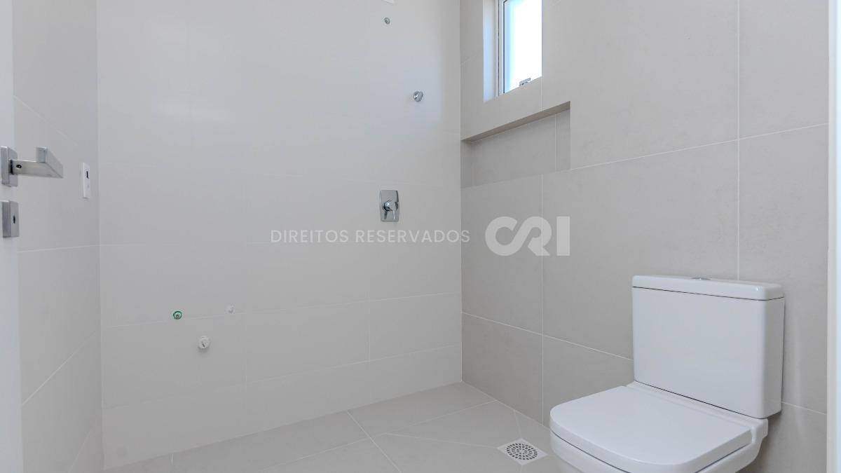 Apartamento com 3 suítes no Residencial El Elyon na Meia Praia, Itapema