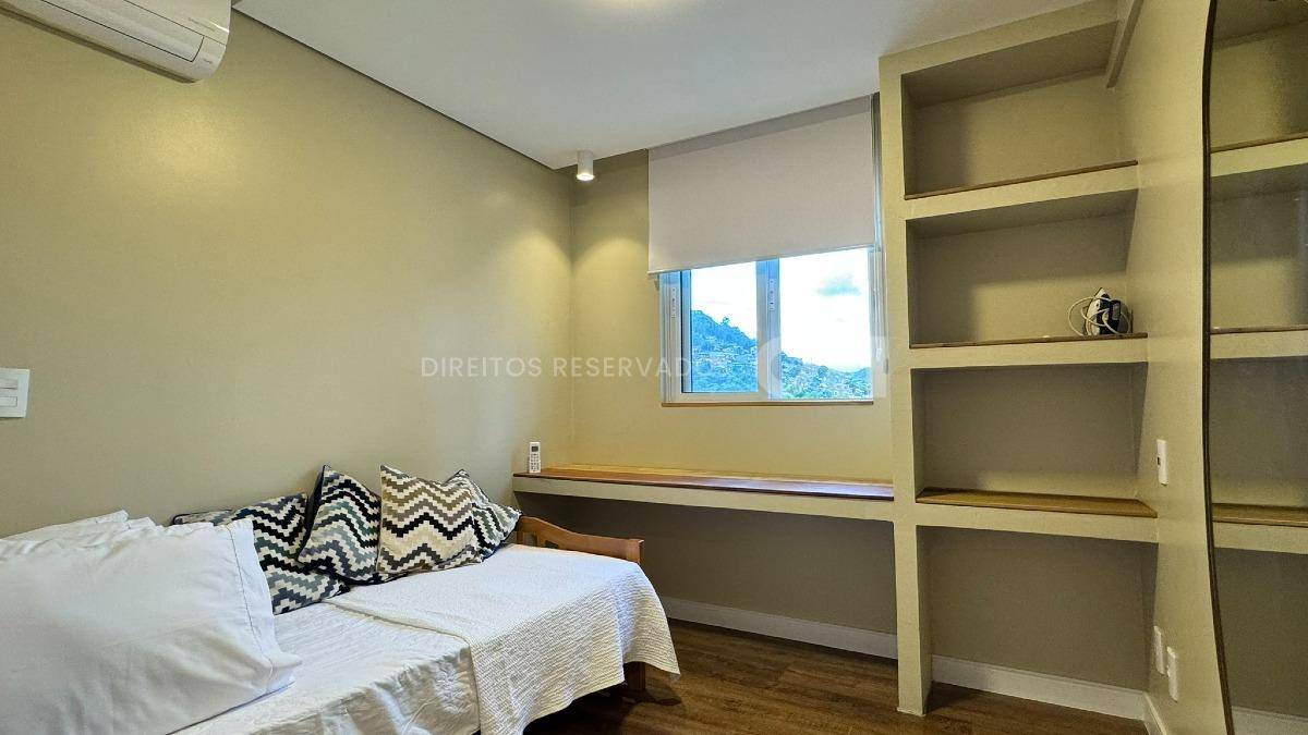 Apartamento com 3 dormitórios mobiliado no Edifício Duo na Praia Brava, Itajaí