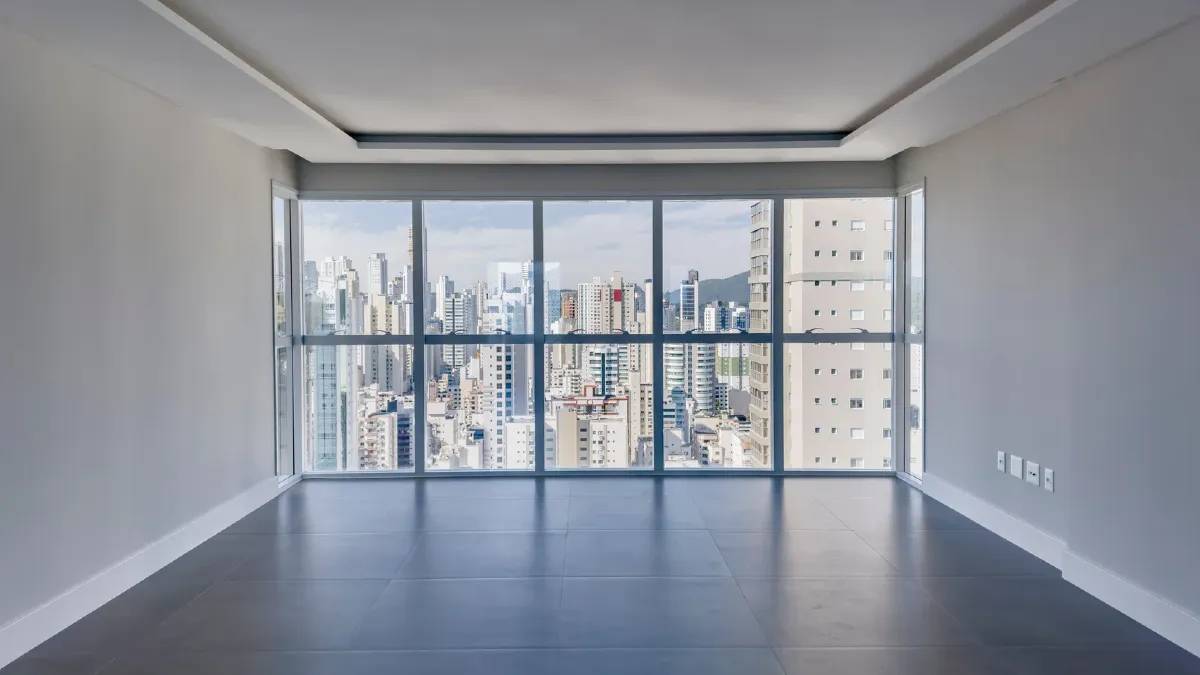 Apartamento 3 suítes Edifício Exuberance no Centro em Balneário Camboriú