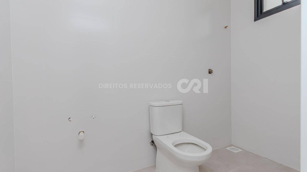 Apartamento com 3 suítes no Fiori Del Mare na Meia Praia em Itapema