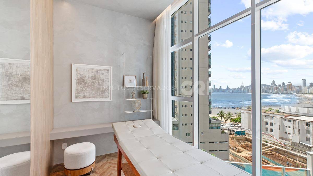 Apartamento com 4 Suítes no Skyline Tower na Barra Norte de Balneário Camboriú