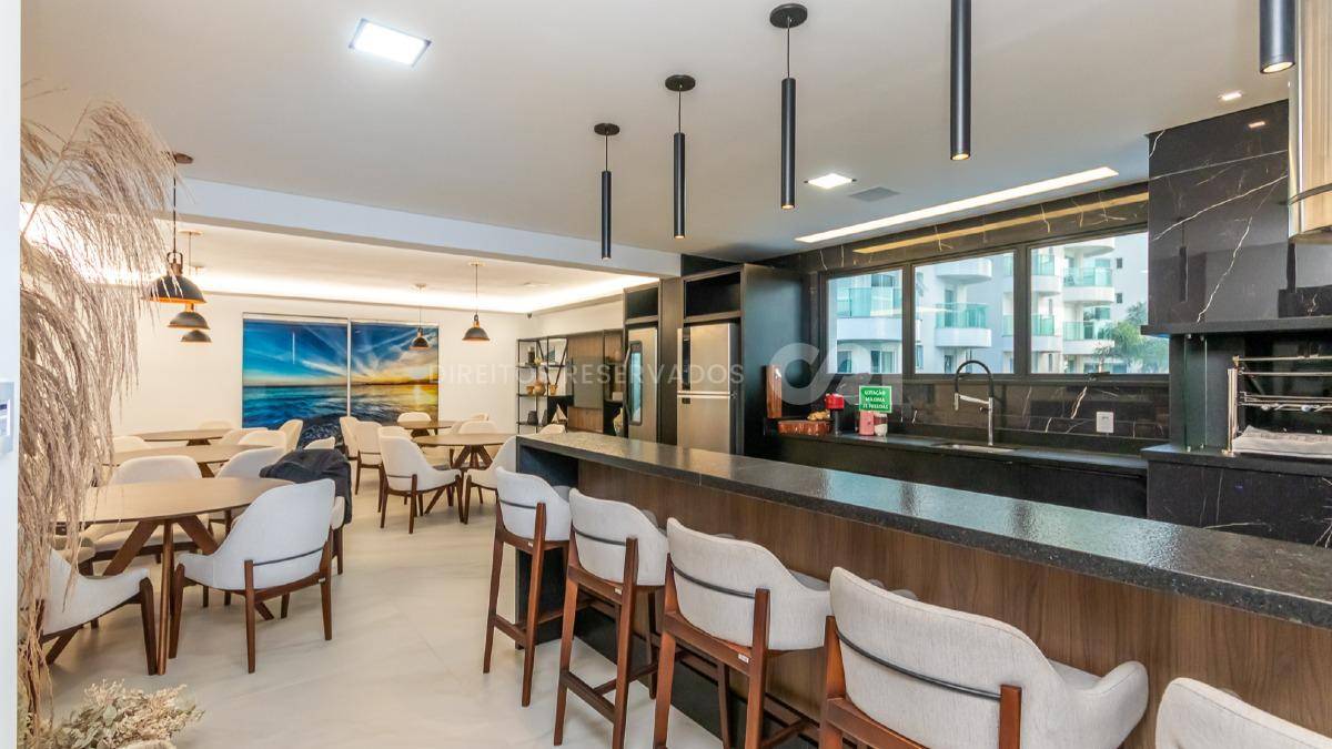 Cobertura com 369m² com 4 suítes no edifício Brava Center na Praia Brava em Itajaí