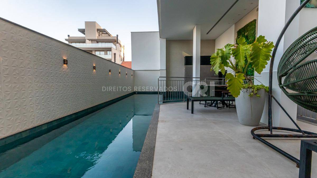 Cobertura com 369m² com 4 suítes no edifício Brava Center na Praia Brava em Itajaí