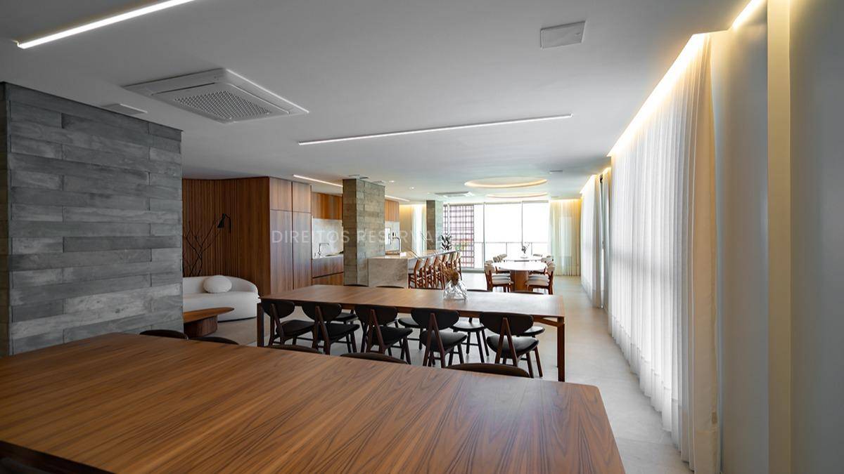 Cobertura com 505m² com 4 Suítes no Edifício Tirreno – Praia Brava, Itajaí