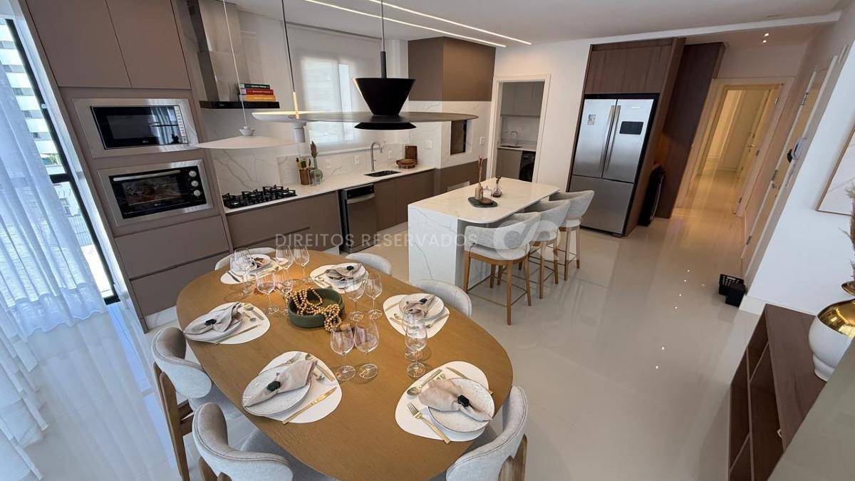 Apartamento com 3 suítes no Boulevard Brasil no Centro de Balneário Camboriú
