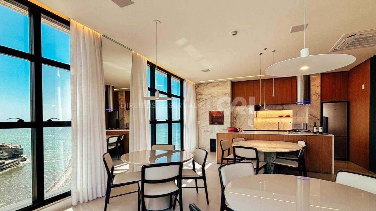Apartamento com 2 suítes no Edifício Aquamarine Residence em Balneário Perequê, Porto Belo