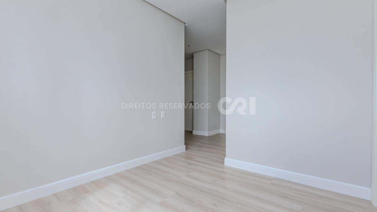 Apartamento com 4 suítes no La Belle Tour no Centro de Balneário Camboriú