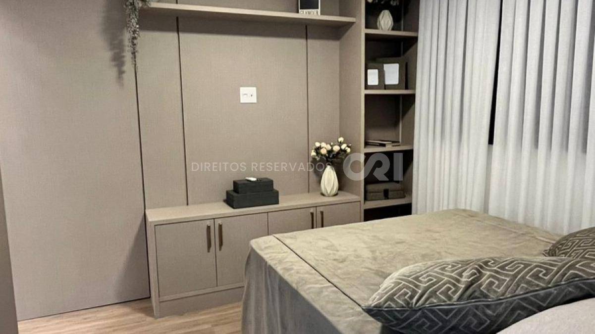 Apartamento com 3 Suítes no Fiori Del Mare na Meia Praia, Itapema