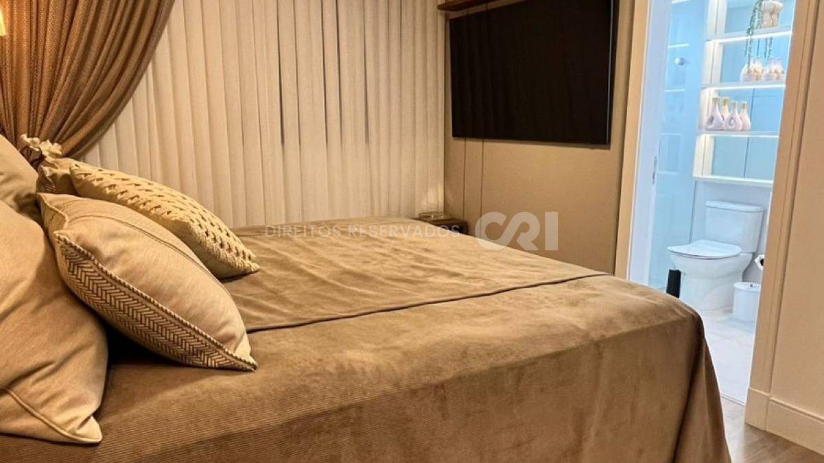 Apartamento com 3 Suítes no Fiori Del Mare na Meia Praia, Itapema