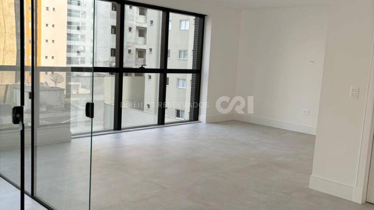 Apartamento com 3 Suítes, Fiori Del Mare na Meia Praia em Itapema