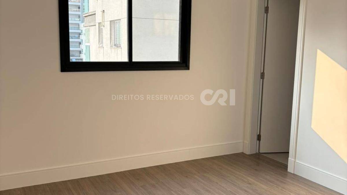 Apartamento com 3 Suítes, Fiori Del Mare na Meia Praia em Itapema