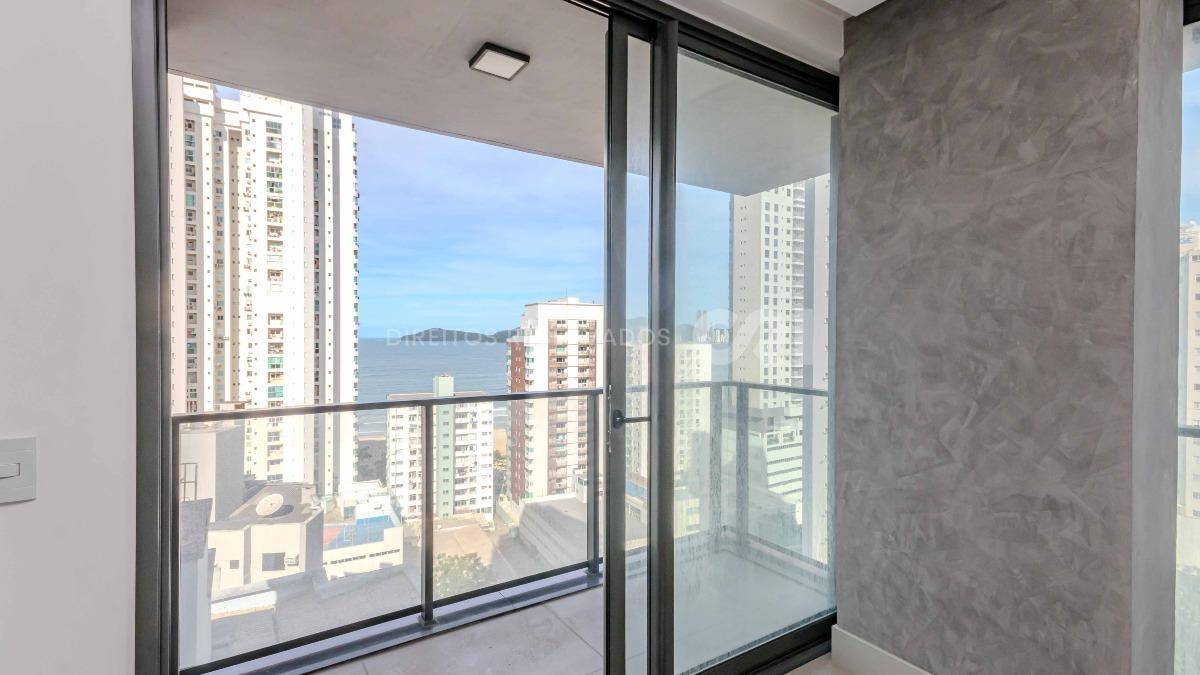 Apartamento com 4 suítes no Empire Residence no Pioneiros em Balneário Camboriú