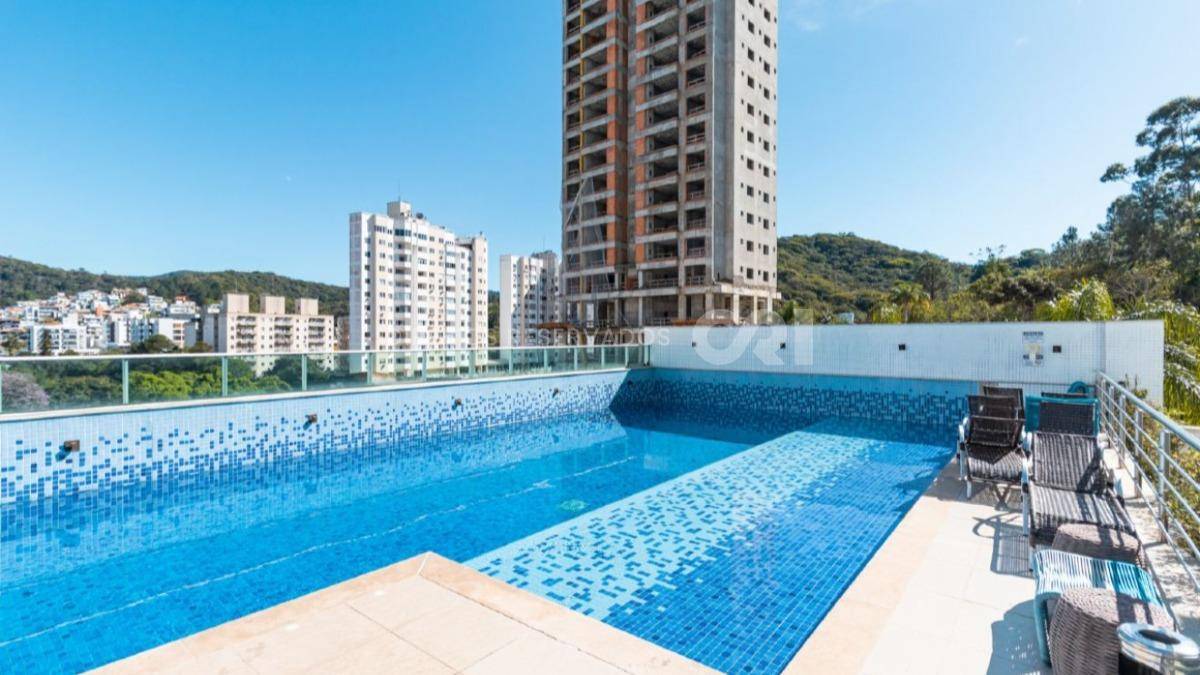 Apartamento com 4 suítes no Império das Ondas no Pioneiros em Balneário Camboriú