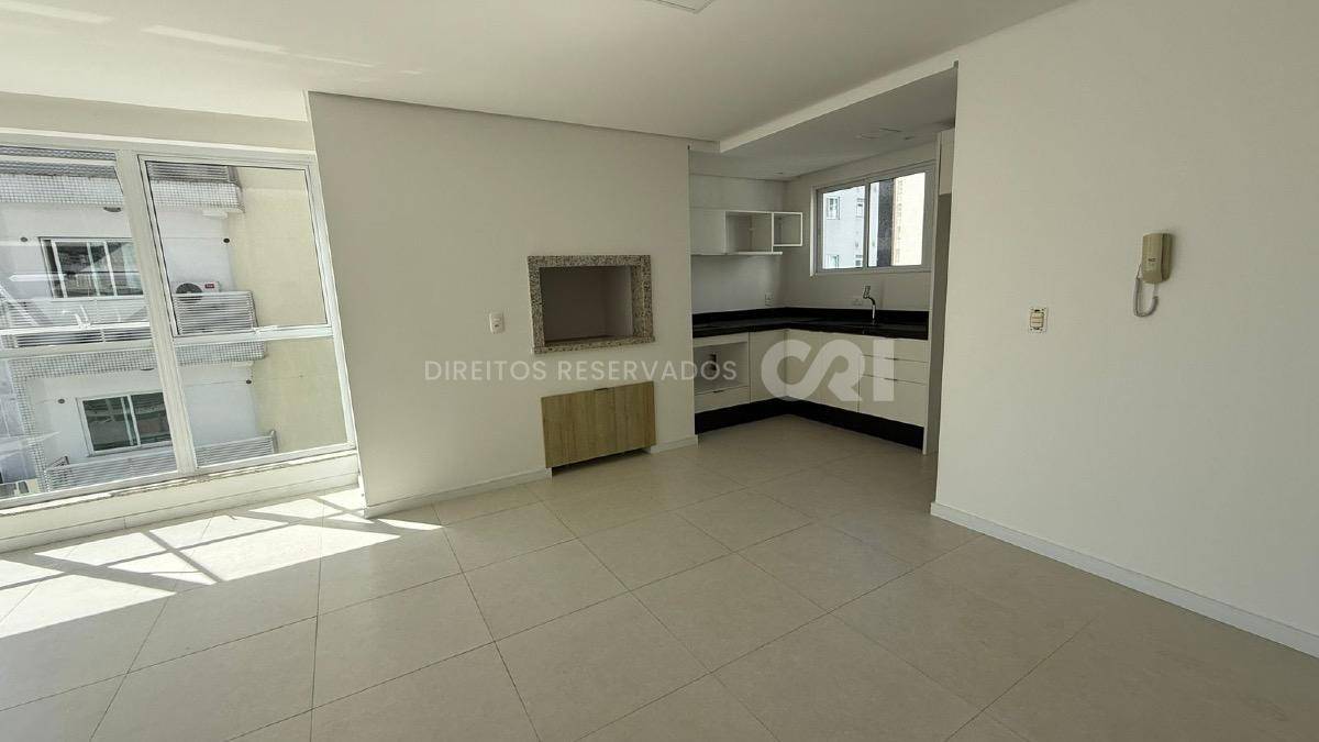Apartamento com 3 suítes no Edifício Costa Blanca no Centro em Balneário Camboriú