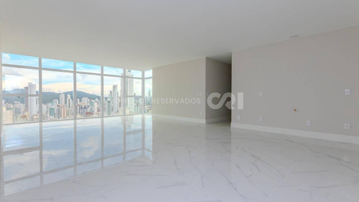 Apartamento com 3 suítes no Horizon Residence no Centro de Balneário Camboriú