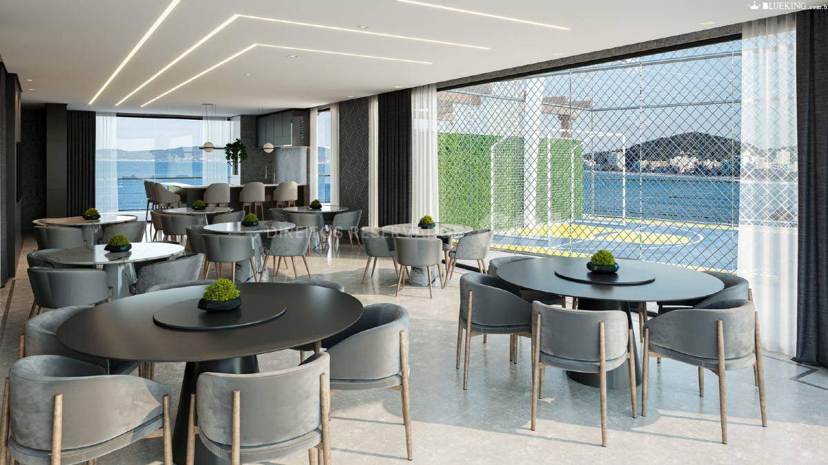 Apartamento com 4 suítes no Number One Tower Frente Mar no Centro em Itapema